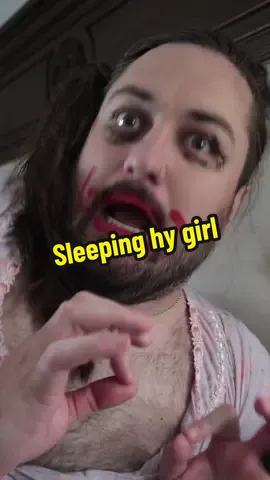 Sleeping next to your girl🤣 #girlfriend #boyfriend #wife 
