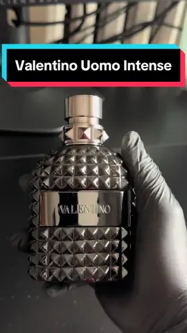 Valentino Uomo Intense #fyp #viral #valentino #unboxing #fragrances #cologne #unboxing #unboxingvideo #spraysound #spray #collector 