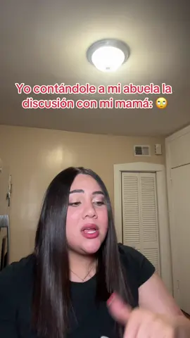 Porque tenemos la misma actitud, sera que la heredamos de ella? @Yisset Melanie 😅😅😅 #fyp #fy #foryoupage #foryou #fypage #funnyvideos #justkiddingrelax #esbromaperosiquieresnoesbroma #viral #humor #justkidding #justforfun #siescierto #f #joking #mamaehija 