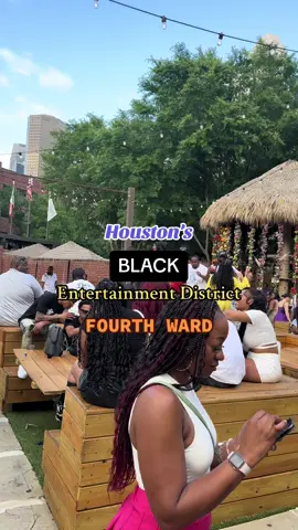 Houston’s Black Entertainment District- Fourth Ward #Food #Blackowned #StufftodoinHouston #HoustonFood #TikTok #Viral #FYP #HoustonTikTok #Crawfish 
