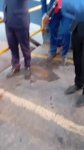 Irmandade atravessando o Rio Rusevelt rumo ao batismo no distrito Taquarusu do Norte, 260 KM de Colniza - MT Deus Chamou 6 Almas #ccbbatismo #ccb #ccbbras #ccbbrasilccb #ccbvideos #ccbtiktok #ccbvideostiktok #paulolurznik #ccbmocidadevalorosa #congregacaocristãdobrasil #ccbhinosoficial #foryou #ccbbrasil🙌 #ccbbrasil🙌🙏 #ccbbrasil💙💙 #ccbbrasil♥️ 