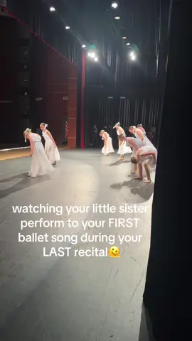 i’m not crying😃