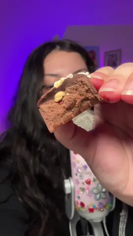 i am officially the number 1 fan of @Loco Love #asmr #asmrjade #asmrjadeyt #tingles #eating #eatingasmr #chocolate #crohnsdisease #firstimpression #tastetest #veganchocolate 
