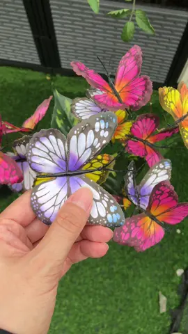 The butterfly lamp that looks beautiful both day and night. #garden #solarlight #outdoorlamp #creativelamp  #butterflies🦋 