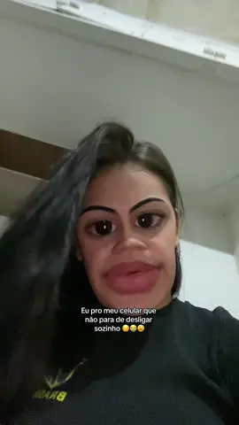 alguém me ajuda, não sei q porra é essa 😩😩 #iphone #foryou 