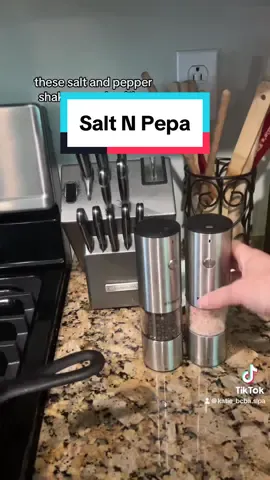 I have used these everyday since they got here and my kids loveee to help cook and push the buttons #tiktokshop #cooking #baking #velcrobaby #salt #pepper #broccoli #shakers #saltshakers #peppersshakers #saltandpepper 