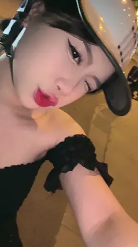 Đi đón bạn tranh thủ làm cái vid🙂‍↕️ #xuhuong #fyp 