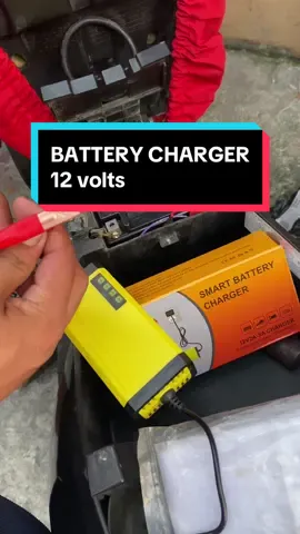 Ang helpful nitong battery charger na to incase na malobat ang motor ko. Kasyang kasya pa sa compartment ng motor kaya no worries na. #batterycharger #carcharger #motorcyclebattery #motorcyclebatterycharger #smartbatterycharger #emergencytools #motorcycleaccessories 