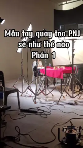 Phần 4 | Nhật kí làm mẫu tay Lần đầu tui được hợp tác với PNJ quay tvc, mn cùng xem mình làm việc như thế nào nha 💕💕 #handmodel #2024tiktok #xuhuong #vietnamhandmodel #xuhuong2024tiktok❤️🌈✔️🤟🤟🤟story #xuhongtiktok 