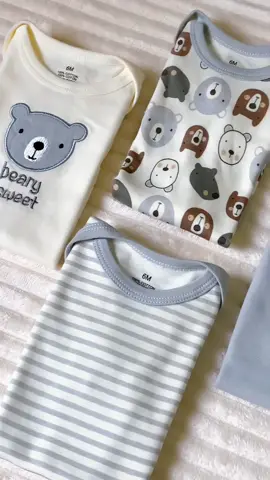 Kiddie zoom Onesies for your baby 👶🩵 ✅ 100% Cotton ✅ High Quality ✅Very Affordable #kiddiezoom #babyclothes #onsies #baby #tiktokfinds 