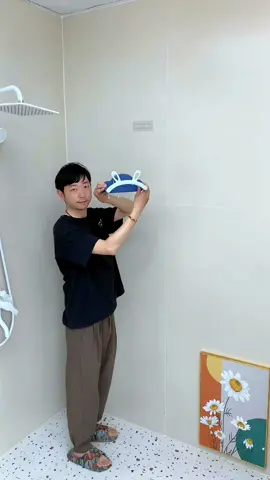 Có thể đựng nhiều chậu rửa và bạn có thể treo bàn chải đánh giày ở nhà mà không tốn diện tích!! #giadechaugantuong #tienich #thietthuc #jizonguyen 