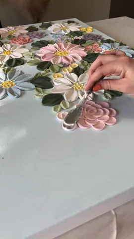 Don’t mind me, just creating my dream painting ✨  This piece along with two others will be available for purchase in the coming months, so stay tuned! ☺️ #textureart #texturedacrylicpainting #artforyourhome #artforsale #florals #handmade #flowerpainting #textureartist 