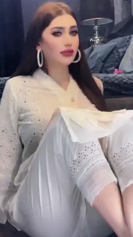 🤍🖤🥵#tiktokpakistan #viralvideo #foryoupage##foryoupageofficial#sexybachi🥵