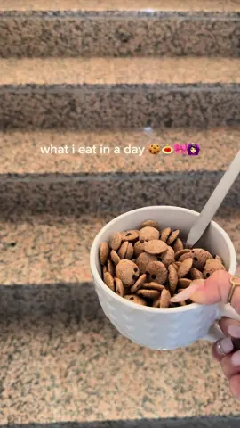 oggi pochi pasti, quelli indispensabili diciamo ma sono stata tutto il giorno a fare mille cose🥲🥹 #wieiad 