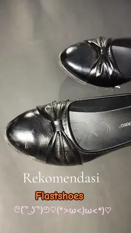 Rekomendasi flatshoes cocok untuk kerjaa 🥰🥰 #fypシ゚viral  #fyp  #sepatuwanita #flatshoes #flatshoeskerja 