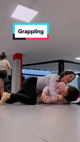 🫣🫣  #bjj #bjjlifestyle #bjjgirls #grappling #pedropedro #grapplinggirls #jiujitsugrappling #jiujitsu #jiujitsulifestyle #fyp #fypage 