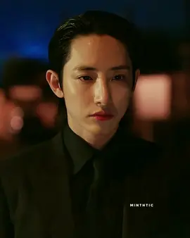 emang cocok banget dia meranin peran kaya gini tuh😭❤️‍🔥 nonton gratis di viu #theplayer2diviu #leesoohyuk #songseungheon 