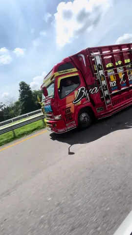 Wonge teko wonge teko  ❗️❗️❗️#CapCut #capcuttemplate #cctvngawihore #cctvtruck #truck_indonesia #truckindo #trucksapi #trucksapibalap #trucklife #cctv #cctvmagetan #cctvngawi #cctvboyolali #truckcinematic #capcutcinematic  #capCut #sapijumbo #sapimental #sapi #fypsapiviral #sapilimosinsuper #sapipo #sapimonster #sapi #SunsilkCreatorAcademy #sapijumbo #lembu #berkahlembu #boyolali24jam #boyolalitersenyum #dms #simental #peternakmuda #peternaksapiindonesia #ngarit #putragembala #gembalasapi #fyp #fypsapibalap #lembubalap #sapibalap #sapilimosinsuper #sapifh #sapipo #sapimoncong #sapigemukk #sapigemuk 