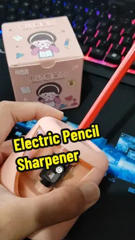 Back to scholl !! Senang la anak2 nak asah pensel lepas ni , kita guna electric pencil sharpener jer 😁 #pencilsharpener #pencilsharpenerautomatic #electricsharpener #electricpencilsharpener #electricpencilsharpenerviral #automaticpencilsharpener #pengasahpensel #pengasahpenselbateri #pengasahpenselautomatik #pengasahpenselelektrik #pengasahpenselviral 