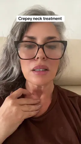 #neckfanny #crepeyneck #skincaretips #derma2 #mesotherapy #aesthetician #skincare #WomenOfTikTok #fypage #silverhair #womenover40 #womenover50 #mumsoftiktok #turkeyneck #necktreatment 