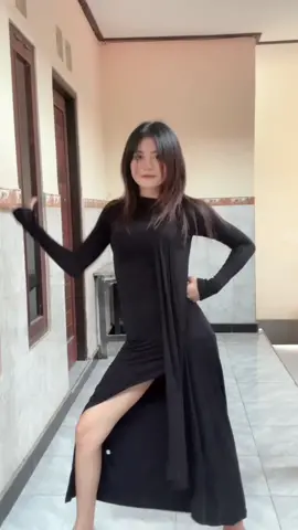 Emang bisa? Main Game MMORPG bisa dapet 200jt sebulan. Tarisland: Game terseru dan paling menguntungkan. Temukan dan main bareng soulmate kalian di game ini sekarang!! #cashmmo #WealthyInTaris #TarislandAsia @Tarisland-ID 