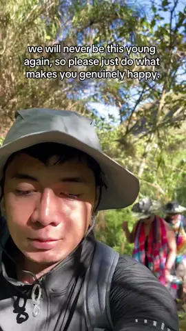 Basta lalaban lang tayo ng patas #fyp #trend #viral #trending #fypシ #single #pov #tiktokph #meme #memes #tiktokmemes #naturetrip #nature #Hiking 