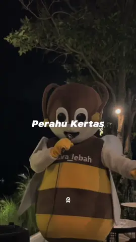 suaranya enak banget kak @Suara Lebah #coverakustik #coversong #cover #liriklagu #laguviral #music #berandafypシ 