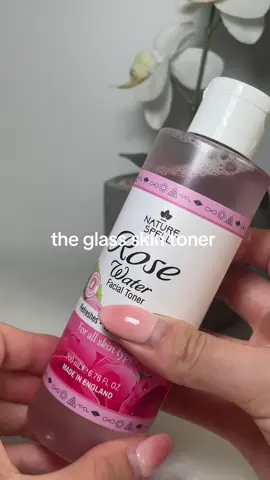 love this toner 😍 #sensitiveskin #skincaretips #SkinCare101 #skincare #skincareroutinetips #skincareroutine #toner #skin #tiktokmademebuyit 