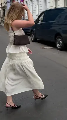 anzeige | The blouse in the end is giving Carrie Bradshaw @H&M 🍒