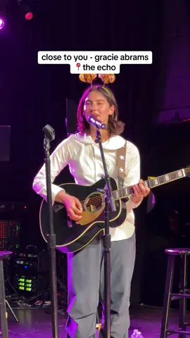 seeing @gracie abrams under pink lights in june 🥹 #gracieabrams #gracieabramshq #gracieabramstour #gracieabramsconcert #gracieabramsacoustic #audreyhobert #thesecretofus #closetoyou #theecho @GracieAbramsHQ 