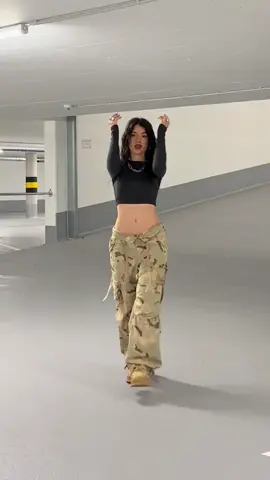 New dance trend 💃 #tyladance #tyla #tylaedit #poplikethis #fypシ @chrissipatakas @Tyla 