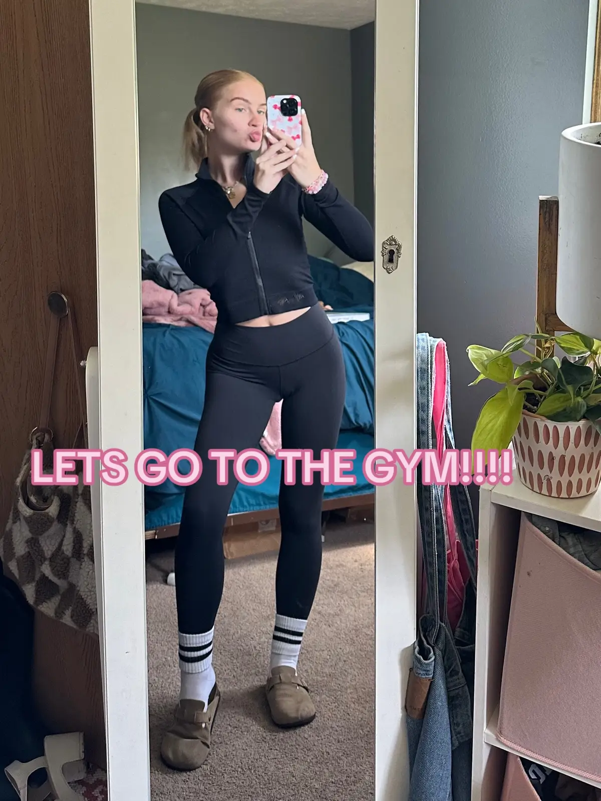 come to the gym with me <3