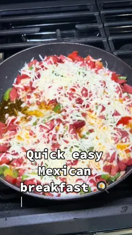 Easy mexican breakfast 🍳✨ #ideasdedesayuno #breakfastideas #recetasmexicanas #mexicanrecipes #desayunomexicano #latinacontentcreator #momcontentcreator 