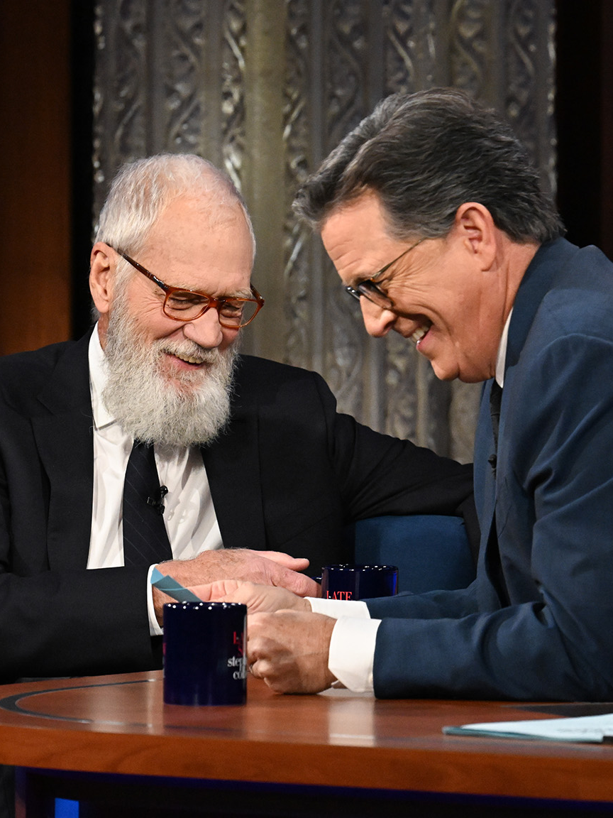 @letterman gets himself into a sticky situation — much like @iamphilswift — while taking the #ColbertQuestionert. #Colbert
