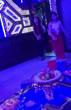 Ngộ không hái đào 😍 #hatkaraoke #karaoketayvịn #baylacxuyenmandem #dicanh 