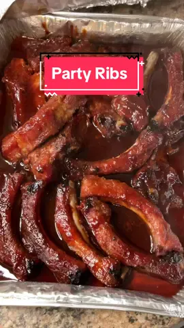 The viral party ribs are totally worth the hype! They were so easy, so delicious and so much quicker than the traditional method! #ribs #bbqribs #bbqrecipes #cookout #Summer #food #Recipe #Foodie