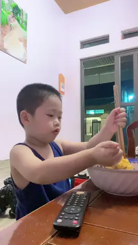 Nhả vía … #embedethuong #chiecbungdoi #vietnamesefood 