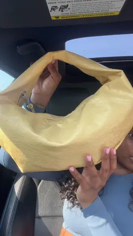 I just found the cutest summer bag ever I love it!😍 #fyp #zara 