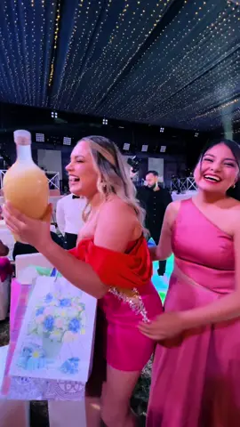 ¡Feliz cumpleaños @Lesly Aguila ! 😜😜  #fyp #fypage #parati #viral #viralvideo #foryou #foryoupage #tikto #felicidades 