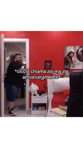 ciccio chiama zio ma zio arriva veramente 👨🏻‍🚒|#fyp #cicciogamer89 #viaggiatoredeltempo #chiamazio 
