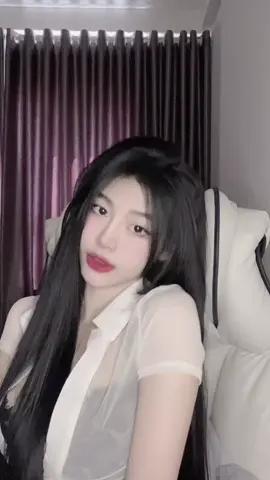 🥸