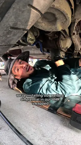 Installed a welded differential in our VHR swapped 350z *this is not a tutorial we do our best to include each step in the video*  more Z content coming up ⬆️  . . . . . . . . #mobilemechanic #mechanic #mechaniclife #350z #fyp #350znation #350zbuild #nissan #orlando #projectcar #businessowner #foryou #carsofinstagram #carsofinstagram #carsdaily #carswithoutlimits #carstagram 