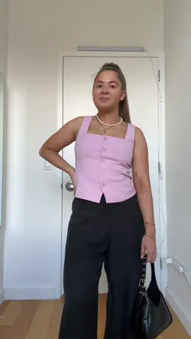 Pink and black is my favorite color combo 💕🖤 #outfit #OOTD #outfitideas #outfitinspo 