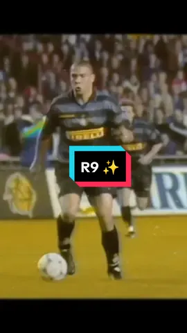 Esas rodillas no aguantaron tanta magia ☹️ #ronaldo #futbol #brasil #nostalgia #magia 