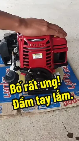 Máy cắt cỏ 4 thì nòng 38,5 GX35 MÁY PHÁT CỎ 4 THÌ chạy xăng rất  KHỎE , SIÊU BỀN.  Trong quá trình sử dụng , cứ hết 1 bình xăng nên cho máy nghỉ tầm 5-10 phút như thế máy sẽ có thời gian để làm mát đông cơ. #maycatco #maycat #maynongngiep #xoacco # cuoccatco #co #   #honda #gx35 #hondagx35 #luoicatco 