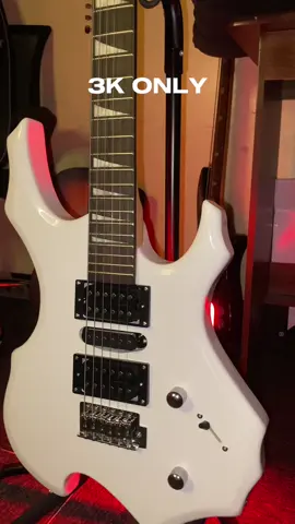 KAWES ELECTRIC GUITAR? pasado din to ah 🎸🫡 #kawes #kaweselectricguitar #electricguitar #fyp 