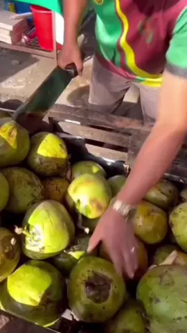 🥥😆#fyp #makeup #CapCut #transisi #fypシ゚viral #fypシ #trendbelahkelapa #belahkelapa #belahkelapamuda 