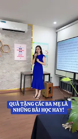 Quà tặng các ba mẹ là những bài học hay. ##dothuthuy##mcchuyennghiep##chưangongvagiongdiaphuong##cogiao##mcnhi##cothuymc##giaoduc##xuhuong##mcnhioskills