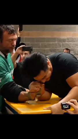We miss this type of devon😭 _ The real beast devon larrat #devonlarratt #armwrestling #armfighting @asfan langah 