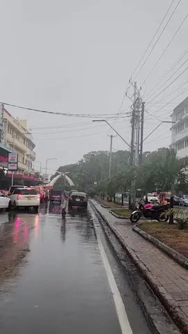 It's a rainy day and I love it❤️#fypage #fy #foryou #fypシ゚viral #mombasa #kenya #tanzania🇹🇿 #zanzibar #nairobitiktokers #mbosso 